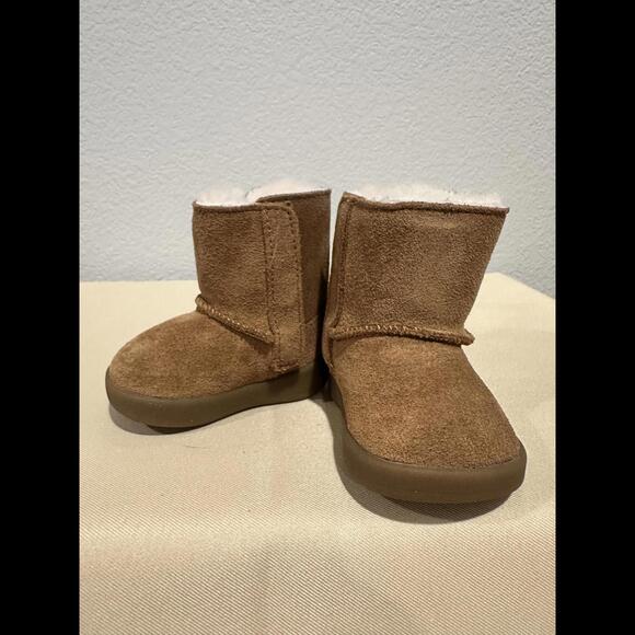 New Infant UGG I Keelan Suede Boots Infant Size 1 - Picture 2 of 9